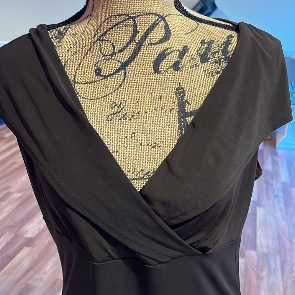 Size L brown deep v neck top - Picture 2 of 4
